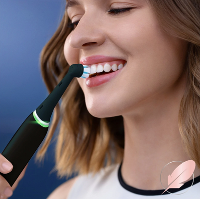 Oral-B iO Series Gentle Care, kartáčkové hlavy pro citlivé dásně, černé 4 ks