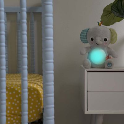 Bright Starts Hračka plyšová hudební svítící Hug-a-bye Baby™ sloník 0m+