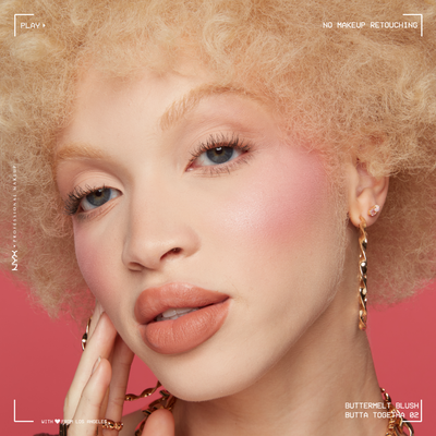 NYX Professional Makeup Buttermelt Blush 02 Butta Together pudrová tvářenka
