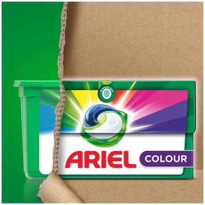 Ariel kapsle Color 31 ks