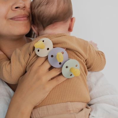 BIBS Colour anatomické dudlíky z přírodního kaučuku vel. 2 Ivory / Blush 2 ks