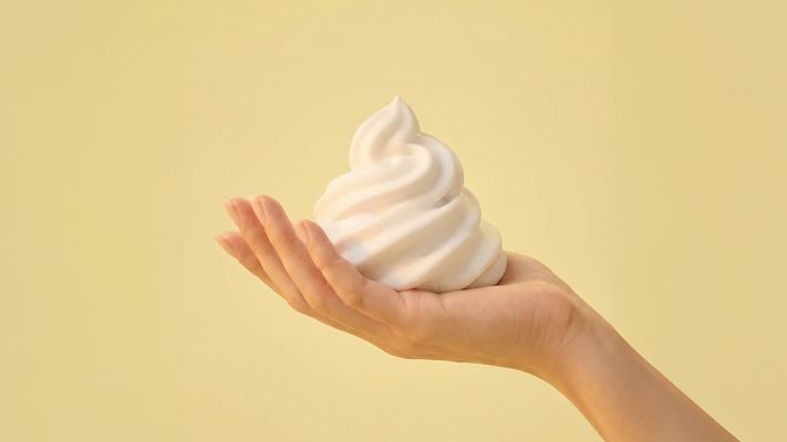 Deserved Whipped Shower Foam Honey Greek Yogurt 100 ml