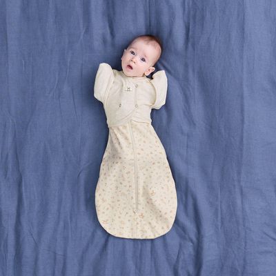 ERGOPOUCH Zavinovačka a pytel na spaní 2v1 Cocoon Lullaby 3-6m, 6-8kg, 0,2tog 1 ks