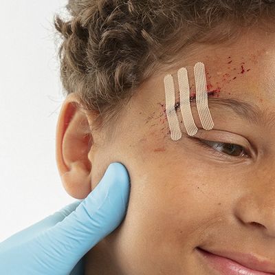 Leukoplast® Leukosan Strip 2 velikosti 9 ks