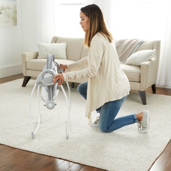 Ingenuity Houpačka s melodií Cuddle Lamb do 9 kg
