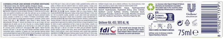 Signal Nature Elements Integral 8 Charcoal Zubní pasta 75 ml