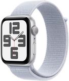 Apple Watch SE (2024) 40mm Stříbrný hliník s oblačně modrým provlékacím řemínkem