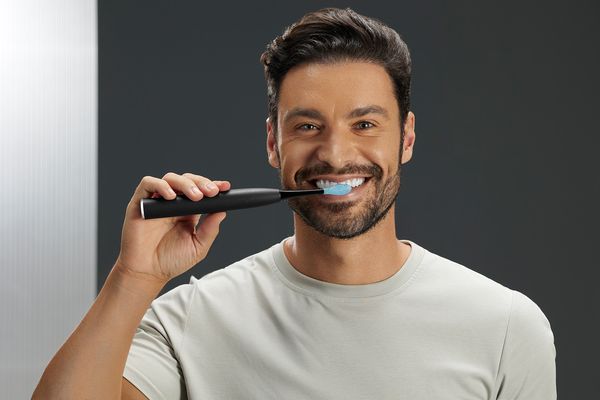 Oclean X Ultra S Black sonický kartáček, černý