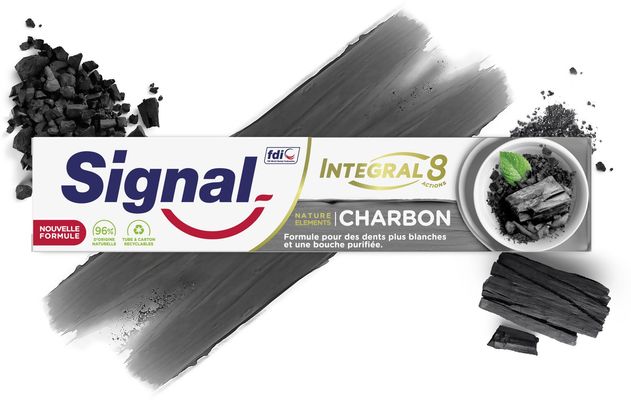 Signal Nature Elements Integral 8 Charcoal Zubní pasta 75 ml