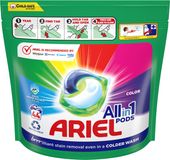 Ariel kapsle Color 44 ks