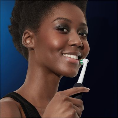Oral-B Pro Series 1 Elektrický zubní kartáček černý