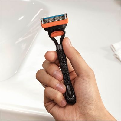 Gillette Fusion5 Pánský holicí strojek, 1 holicí strojek, 1 náhradní holicí hlavice