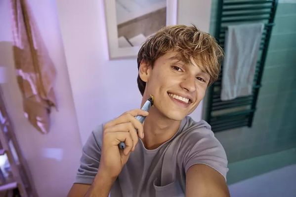 Philips OneBlade First Shave + extra břit QP1324/30