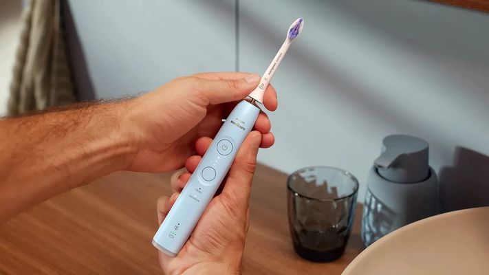 Philips Sonicare Sonický elektrický kartáček 6100 HX7406/01 světle modrý