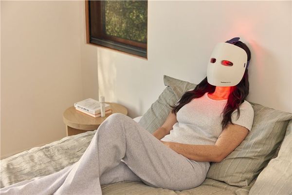 Therabody TheraFace Mask Glo, obličejová LED maska