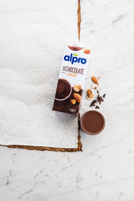 Alpro mandlový nápoj s příchutí hořké čokolády 1 l
