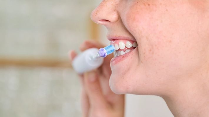 Philips Sonicare Premium Gum Care HX9054/87 bílá 4 ks
