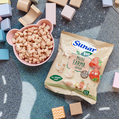 Sunar BIO dětské křupky mini farma jahoda 10m+, 18 g