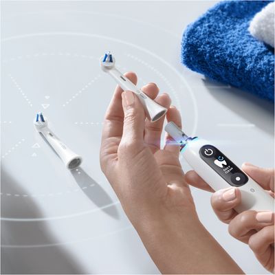 Oral-B iO Specialised Clean kartáčkové hlavy 2 ks