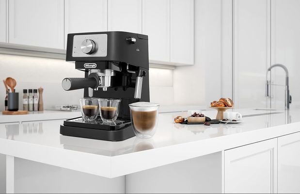 DeLonghi Stilosa EC260.BK pákový kávovar černý
