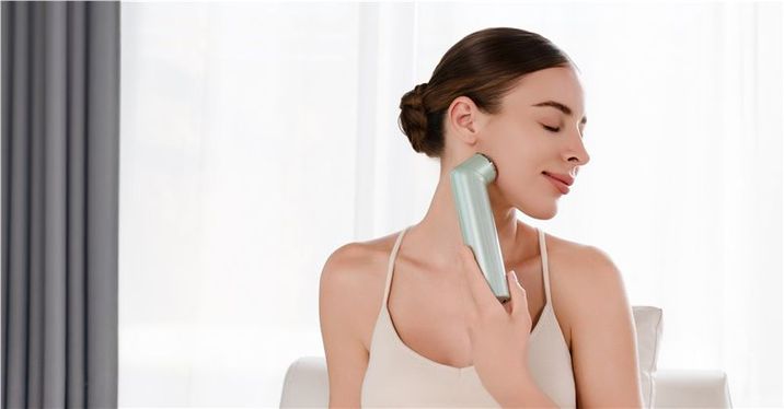 Nanoleaf 6-in-1 Light Therapy Wand, Světelná terapeutická hůlka, green