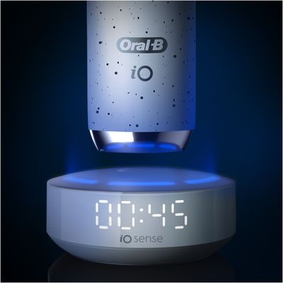 Oral-B iO 10 Elektrický zubní kartáček bílý