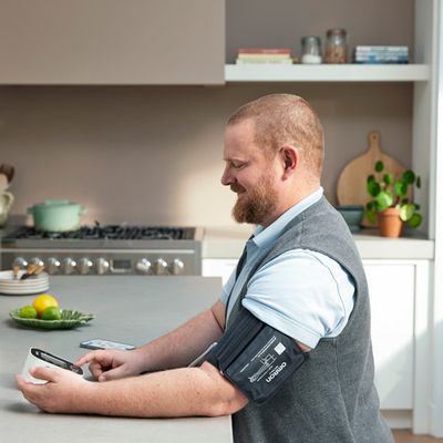 Omron M2 Intelli IT s bluetooth připojením