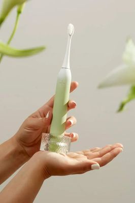 Be Lucent Prism Sonic Electric Toothbrush, mint