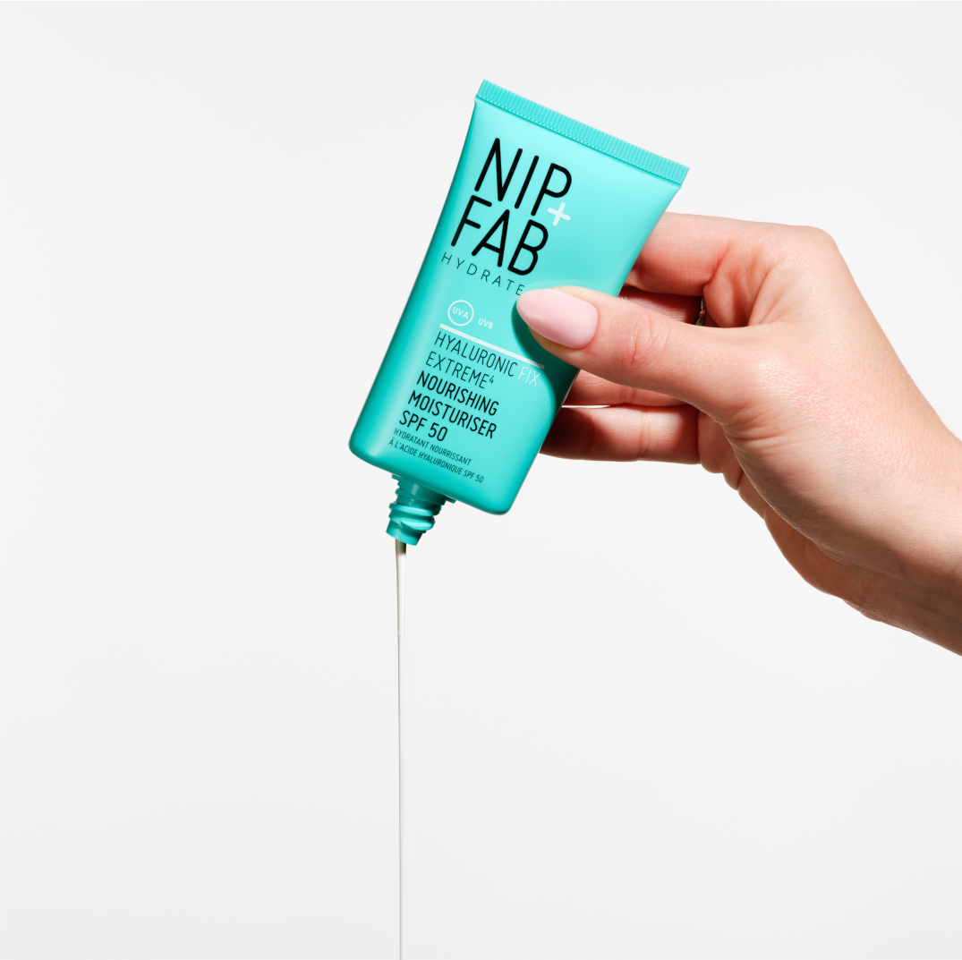 Nip+Fab Hyaluronic Fix Extreme4 hydratační pleťový krém SPF 50 50 ml