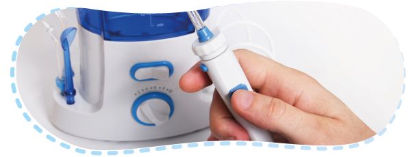 Všechno o mezizubních kartáčcích, zubních nitích a ústních sprchách