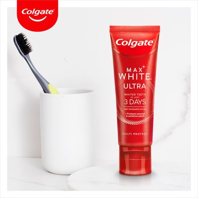 Colgate Max White Ultra Active Foam, bělicí zubní pasta 50 ml