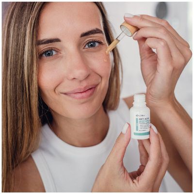 Lobey Lokální sérum na akné s okamžitým účinkem 15 ml
