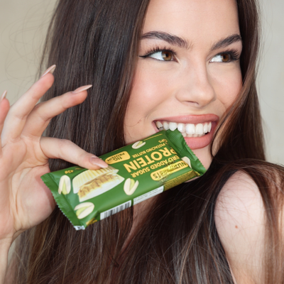 Nutry Nuts Proteinové košíčky - bílá čokoláda s pistáciovým krémem 2 x 21 g