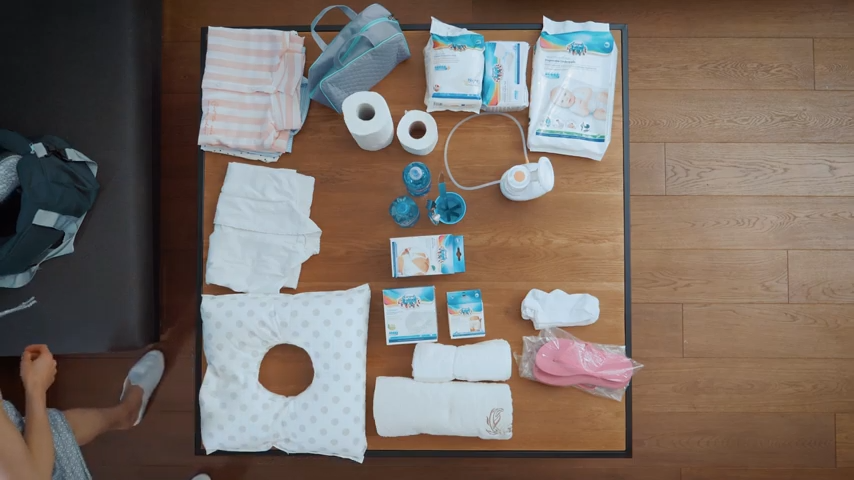 Víte, co dalšího je dobré si s sebou přibalit do porodnice?