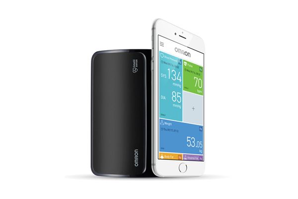 Omron, tlakomer, bluetooth pripojenie, aplikácie pre android a apple, rýchla detekcia tlaku, aplikacia Omron connect