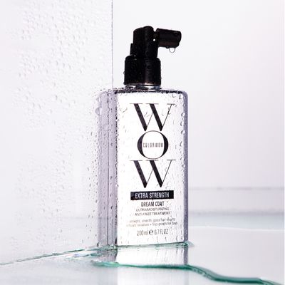 Color Wow Dream coat extra strength sprej proti krepatění a pórovitosti 200 ml