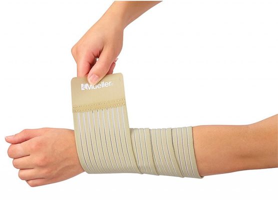 Mueller Wonder Wrap™ 4590, speciální pružný obvaz, 7,6 cm x 70,1 cm