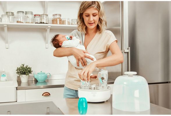 Canpol babies Elektrický parní sterilizátor