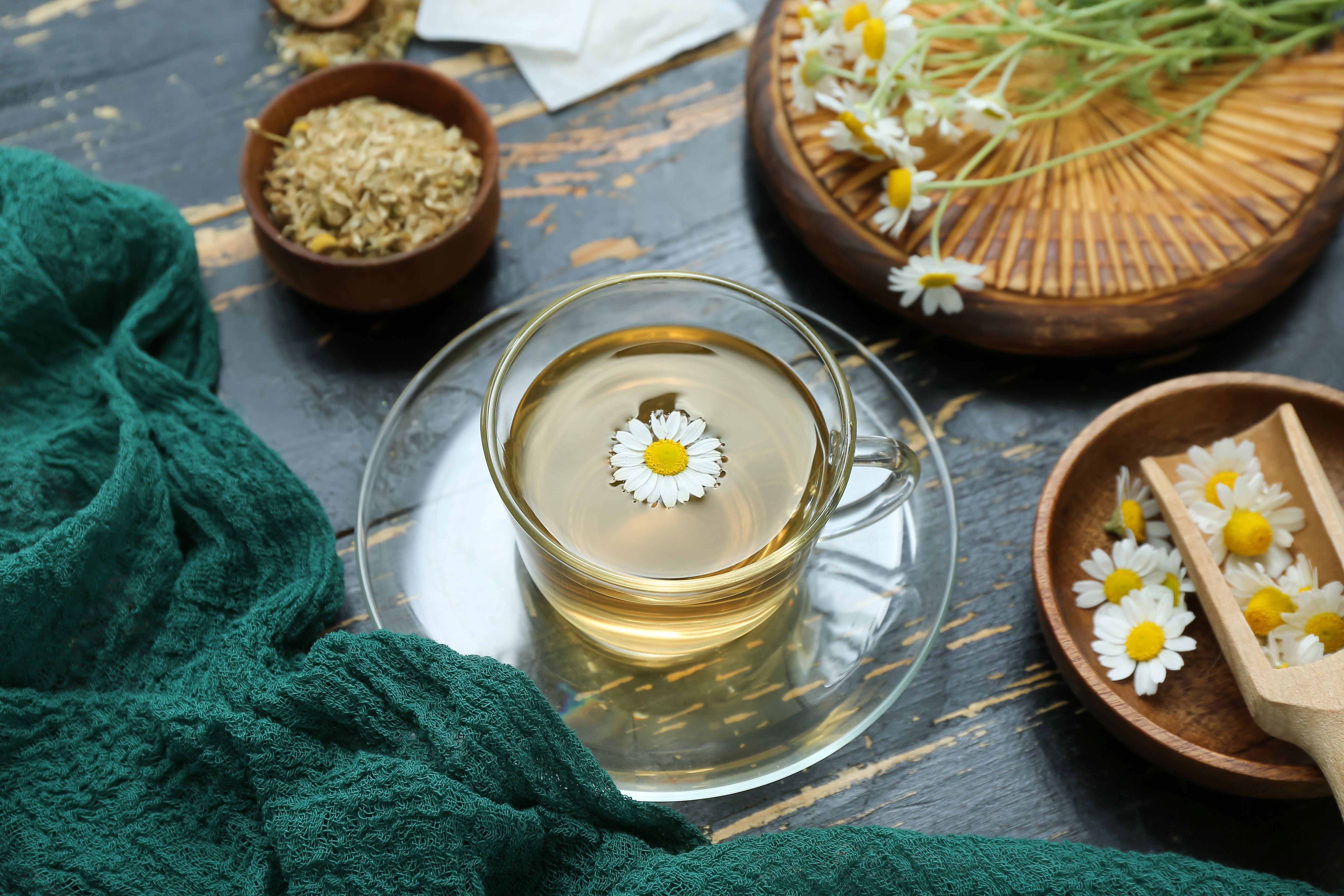 jak zklidnit žaludek bylinný čaj