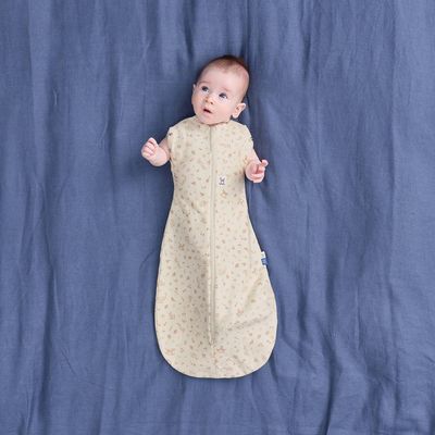 ERGOPOUCH Zavinovačka a pytel na spaní 2v1 Cocoon Lullaby 3-6m, 6-8kg, 1,0tog 1 ks