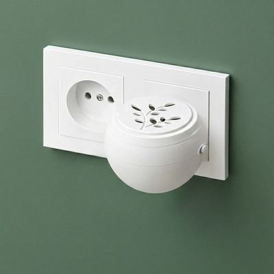 Purae Wall Elektrický aroma difuzér do zásuvky na esenciální oleje