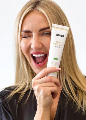 Venira bělicí zubní pasta máta 100 ml