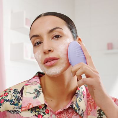 Foreo LUNA 3, Sonický čistící a masážní přístroj - pro citlivou pleť