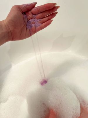 Kvitok Magická pěna do koupele Zklidňující levandule 60 g