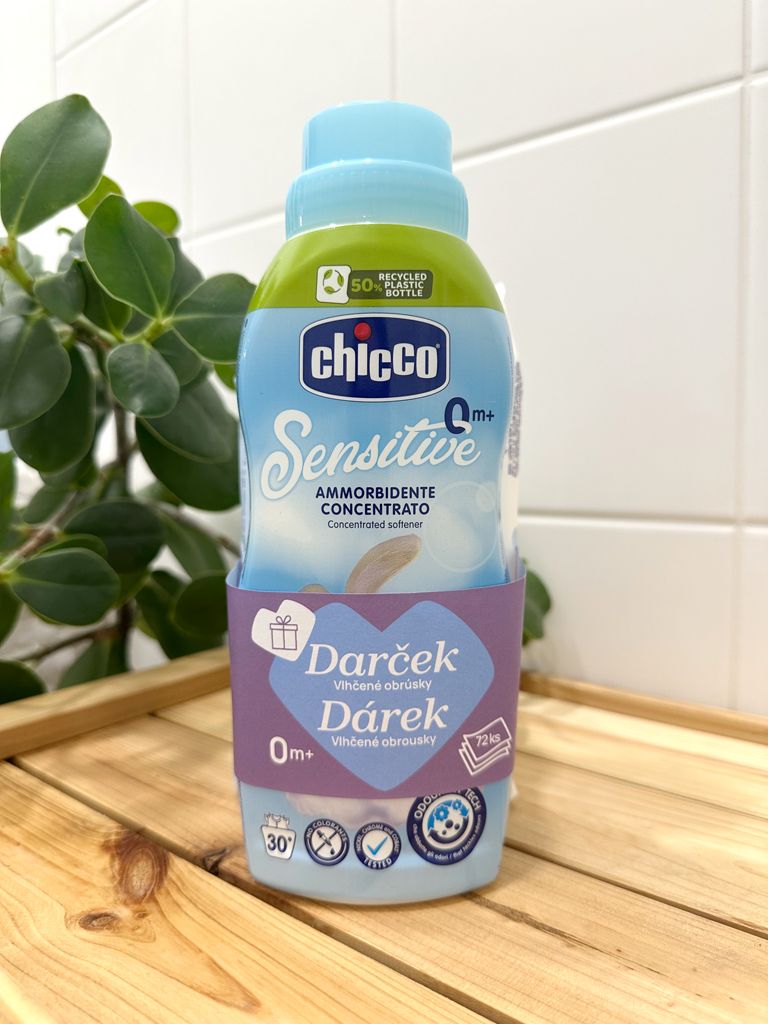 Chicco Aviváž koncentrovaná Baby Sensitive Sladký pudr + vlhčené ubrousky 72 ks zdarma 1 x 750 ml