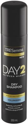 TreSemmé Day2 Volumising Suchý šampon na vlasy 250 ml
