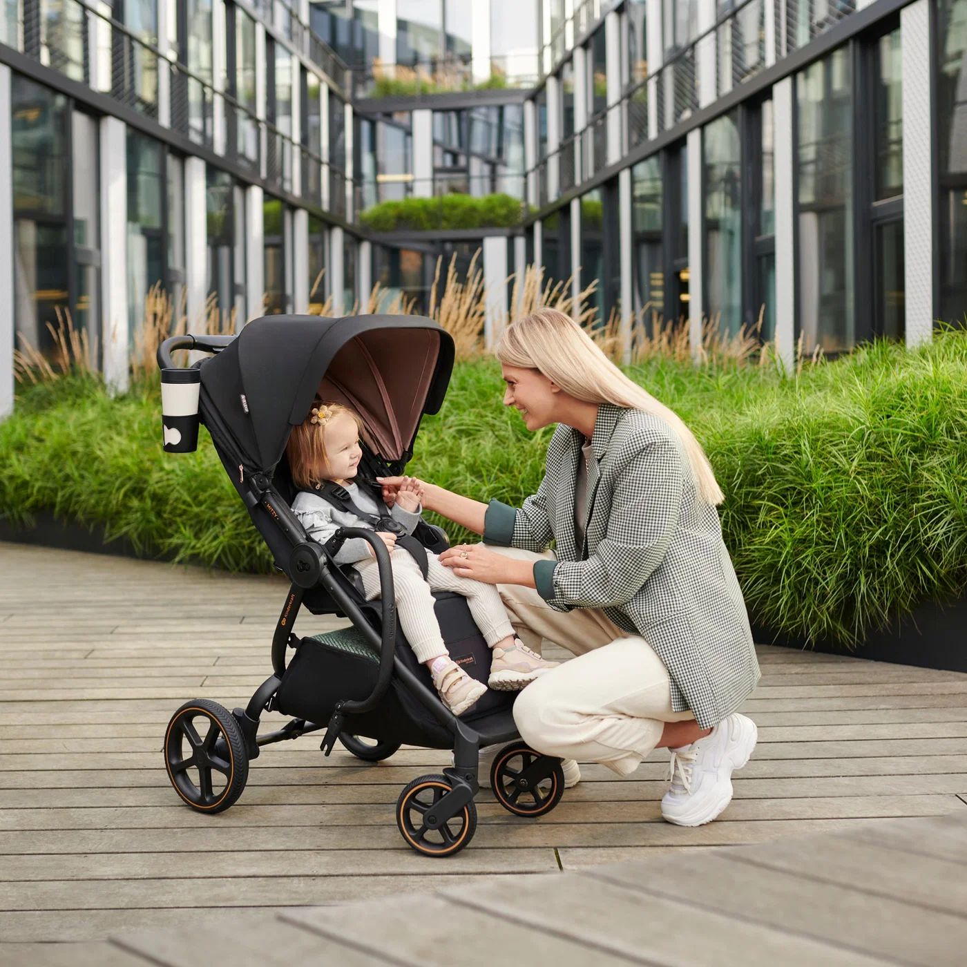 Kinderkraft Select Kočárek sportovní Yoxi Moonlight Grey