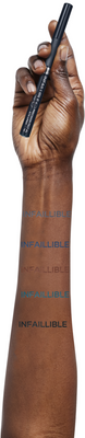 L'Oréal Paris Infaillible Grip 27H Precision Felt 01 black linka na oči, 1 ml