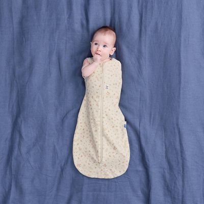 ERGOPOUCH Zavinovačka a pytel na spaní 2v1 Cocoon Lullaby 3-6m, 6-8kg, 1,0tog 1 ks