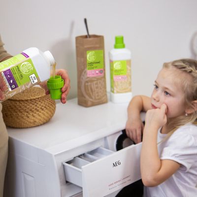Tierra Verde Prací gel z mýdlových ořechů s BIO levandulovou silicí 1 l
